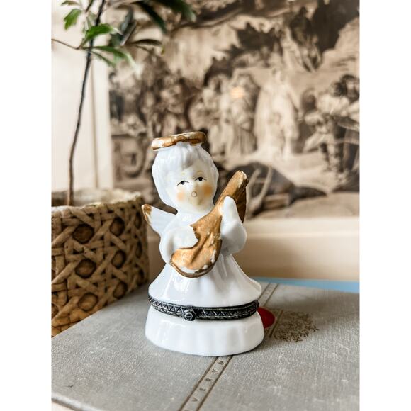 Porcelain Angel Cherub Trinket Box – Hinged Lid,‎ Vintage-Style Keepsake Box - Picture 3 of 5